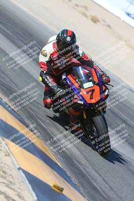 media/Jan-18-2024-Racers Edge (Thu) [[008952c709]]/A Group/Session 2 (Turn 15 Inside)/